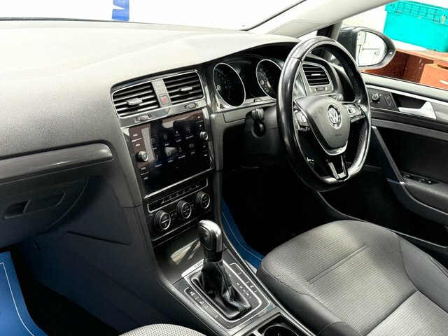 Volkswagen e-Golf E-golf Hatchback Grey #4