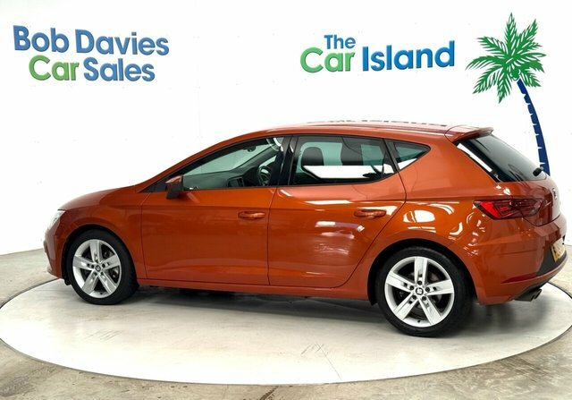 Seat Leon Tsi Fr Hatchback Orange #2