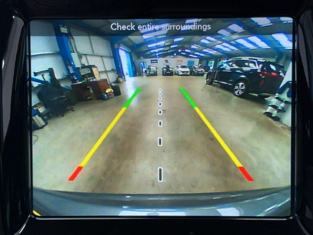 Jeep Compass 1.4 Multiair II Limited 168 Bhp Four Black #27