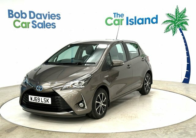 Toyota Yaris Vvt-h Icon Tech Hatchback WJ69LSK Brown #2