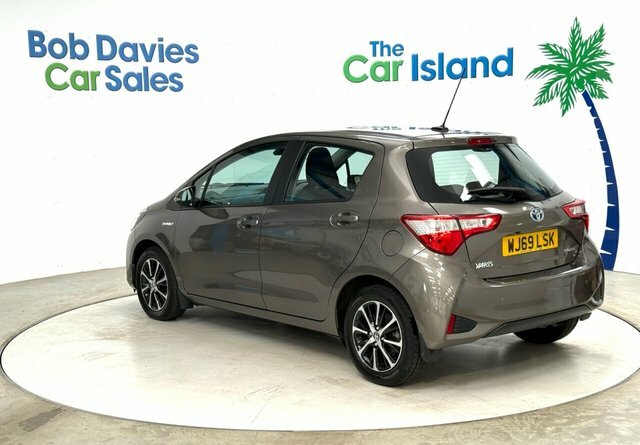 Toyota Yaris Vvt-h Icon Tech Hatchback WJ69LSK Brown #5