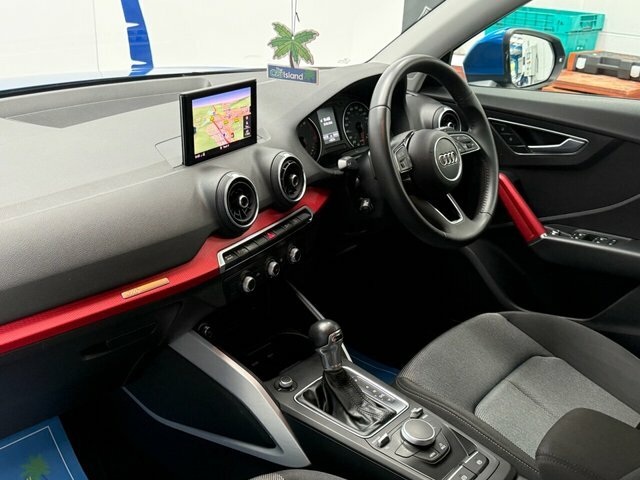 Audi Q2 Tfsi Cod Sport Suv OV18OHZ Blue #4