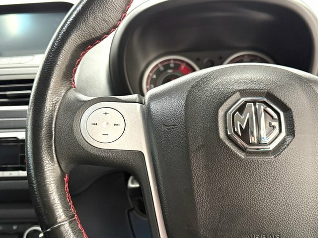 MG MG3 1.5L 1.5 Vti-tech 3Style Lux Euro 6 Ss Black #19