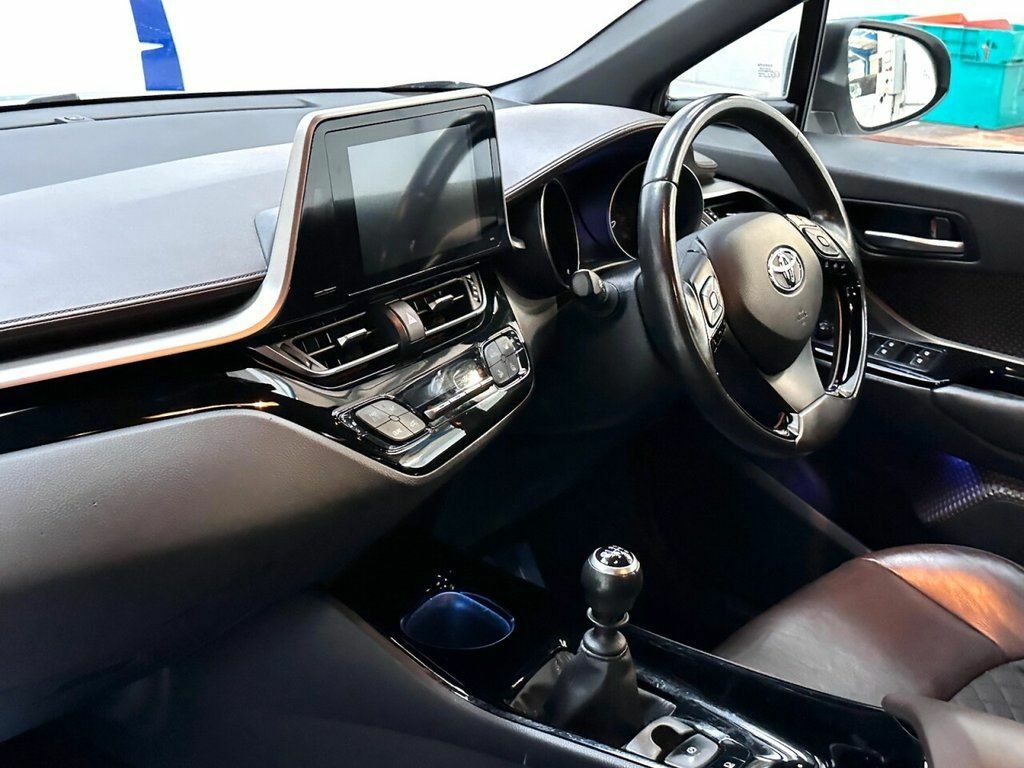 Toyota C-Hr Vvt-i Excel Suv Silver #4