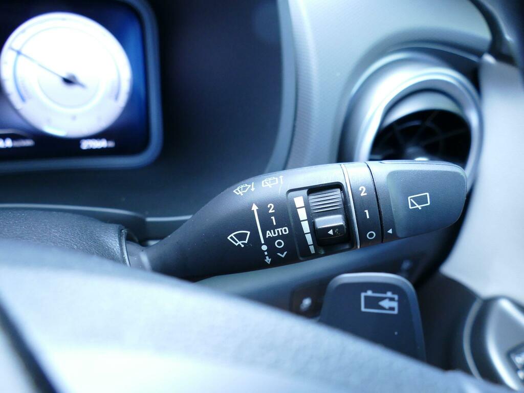 Hyundai Kona Premium Grey #62