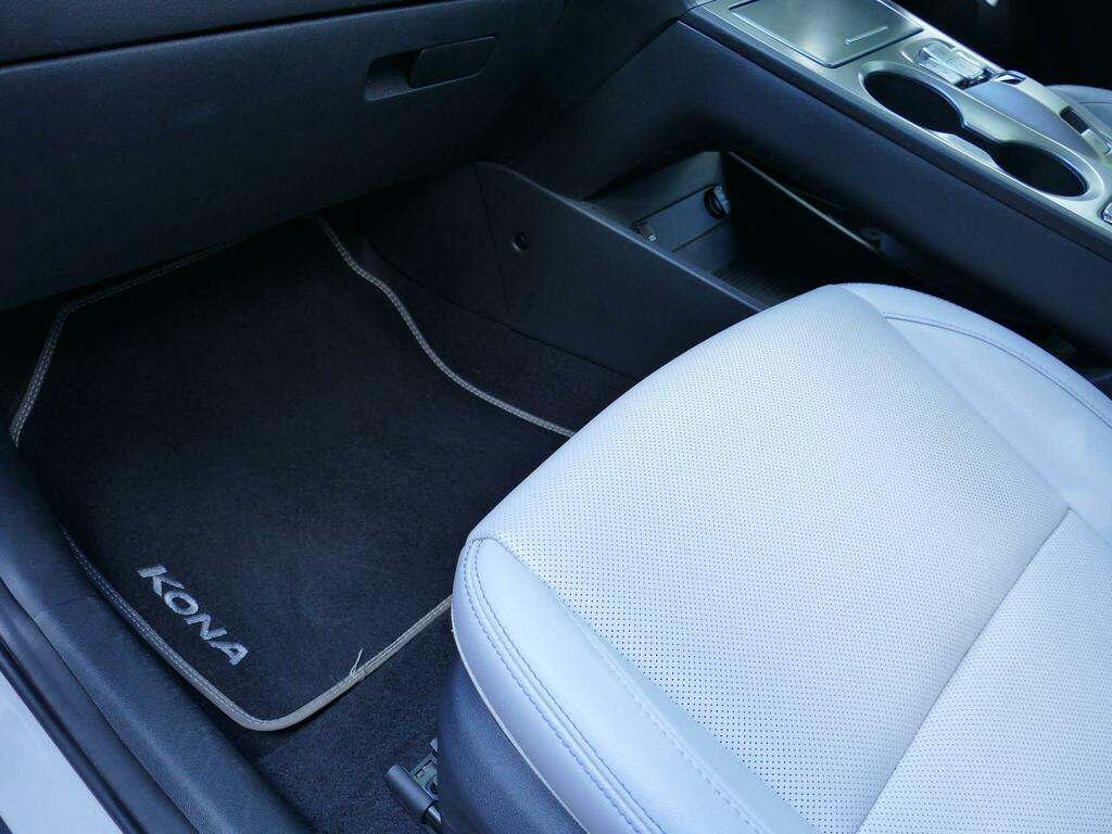 Hyundai Kona Premium Grey #40