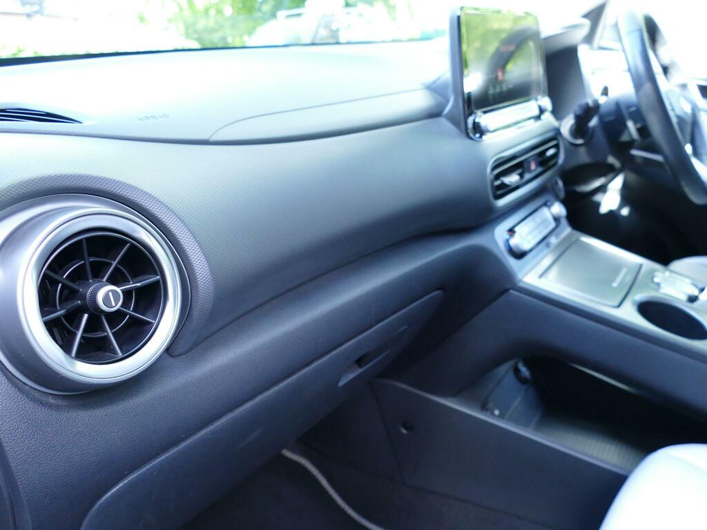 Hyundai Kona Premium Grey #41