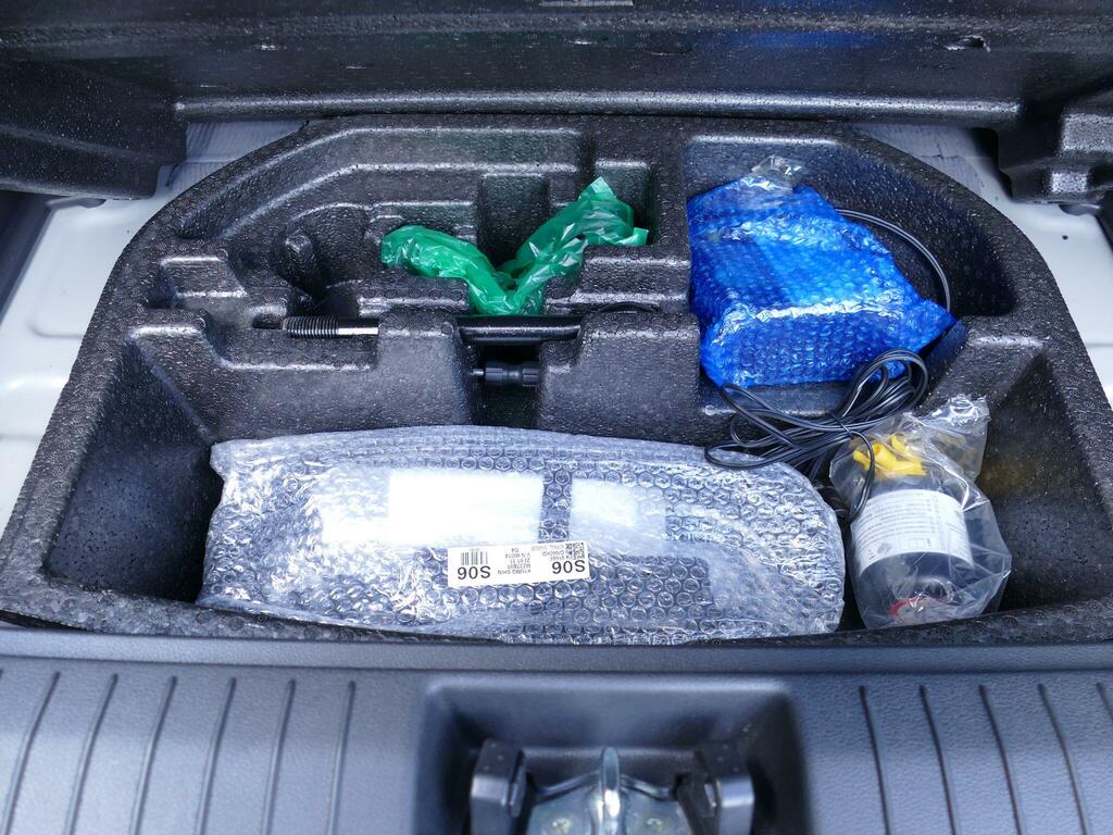 Hyundai Kona Premium Grey #35