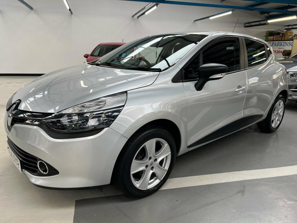 Renault Clio 1.2 16V Expression Euro 5 Silver