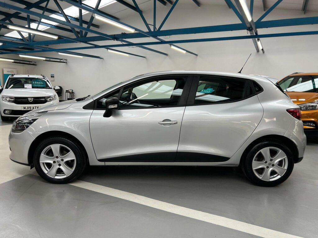 Renault Clio 1.2 16V Expression Euro 5 HN64XYT Silver #4