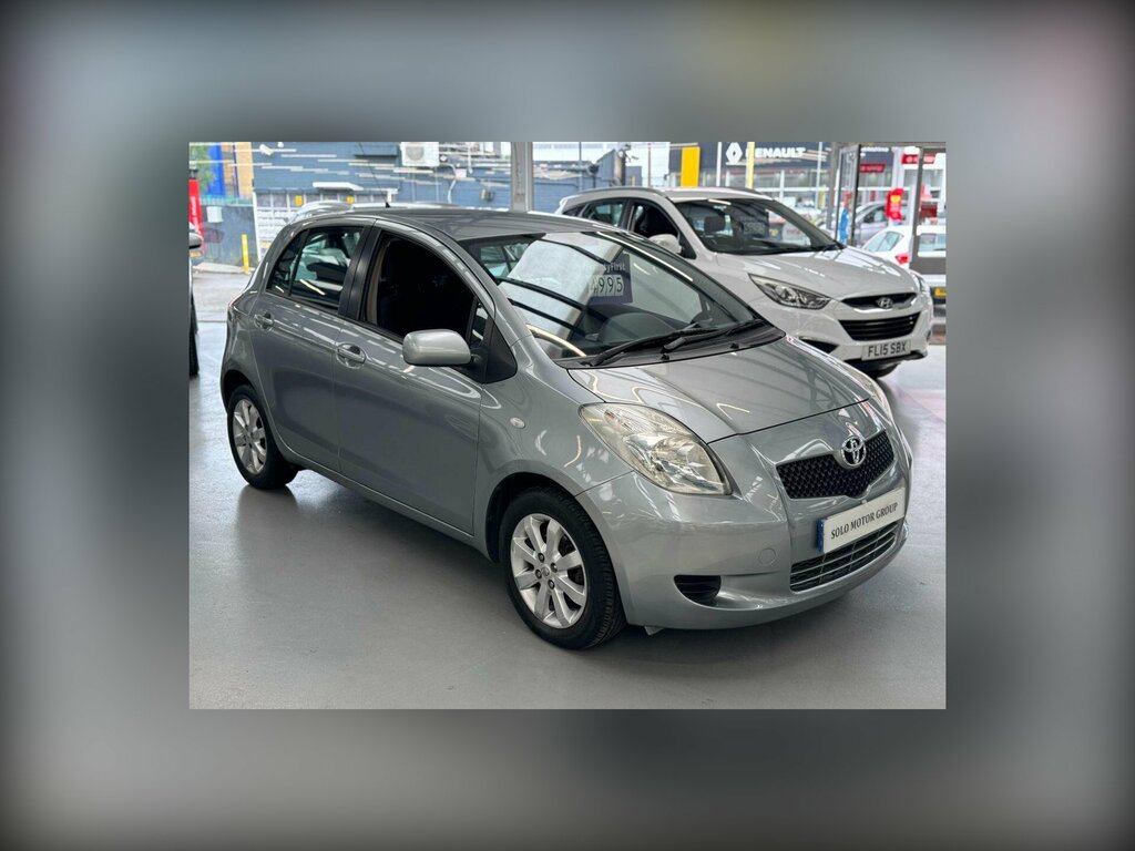 Toyota Yaris 1.3 Zinc Hatchback Multimode 136 Gkm, Silver