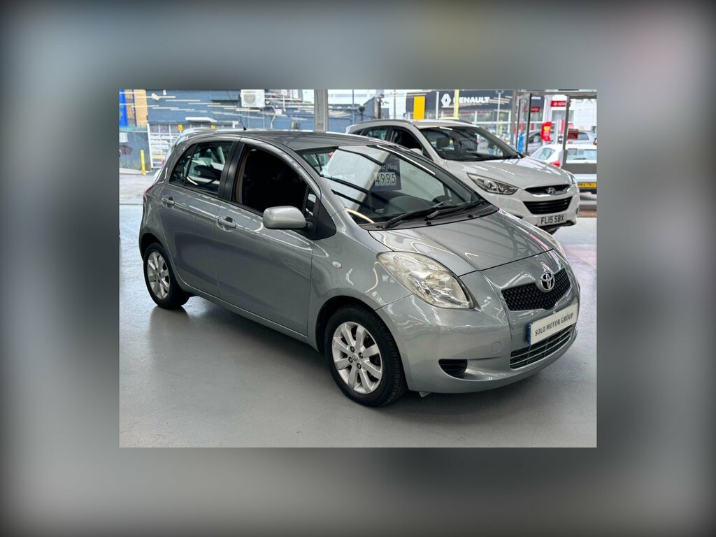 Toyota Yaris 1.3 Zinc Hatchback Multimode 136 Gkm, Silver #4