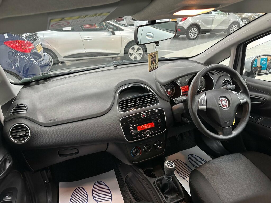 Fiat Punto Hatchback Grey #38