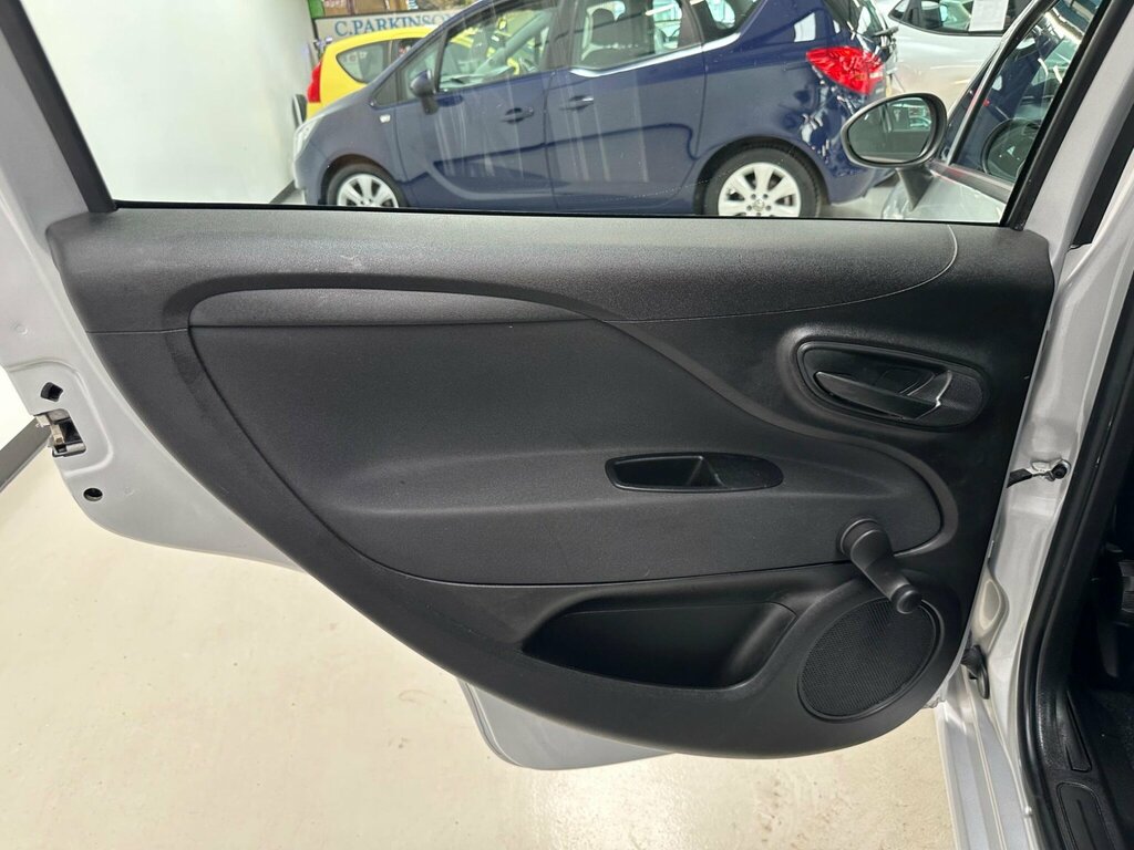 Fiat Punto Hatchback Grey #35