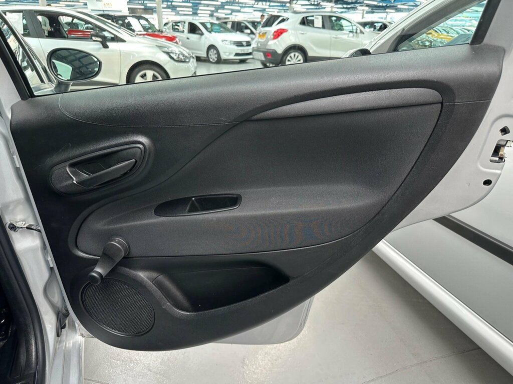 Fiat Punto Hatchback Grey #27
