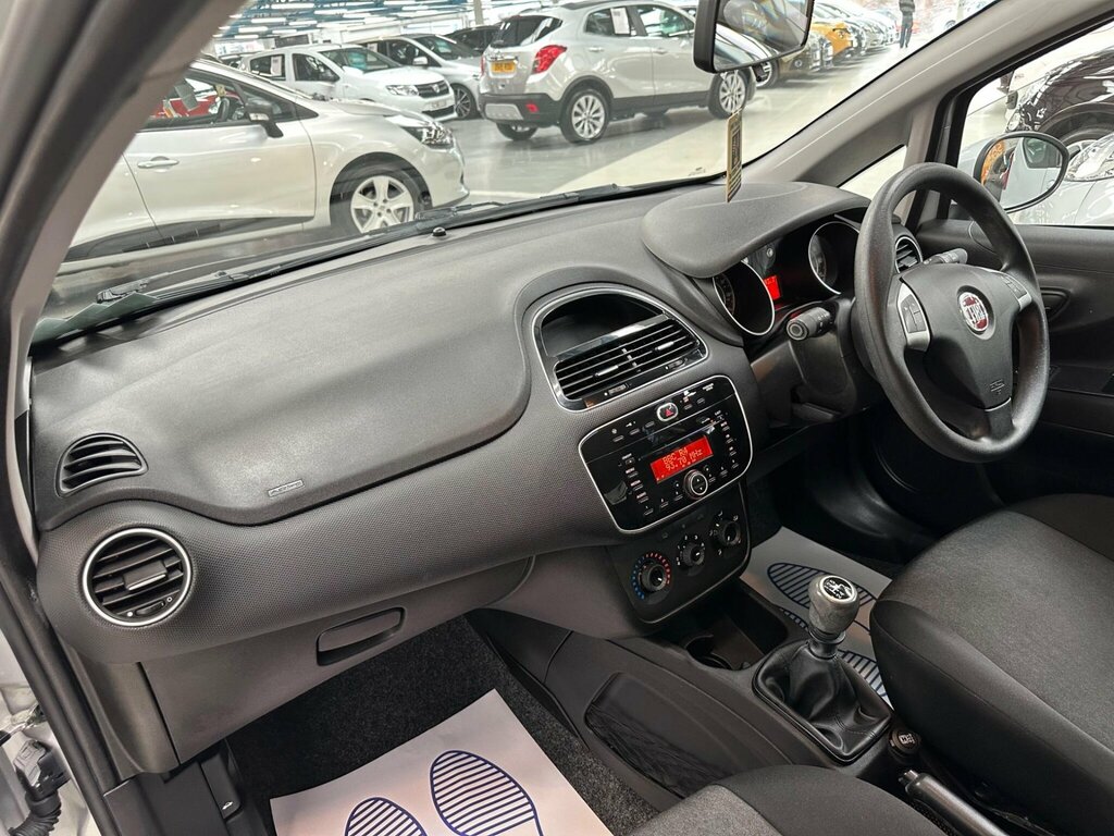 Fiat Punto Hatchback Grey #44