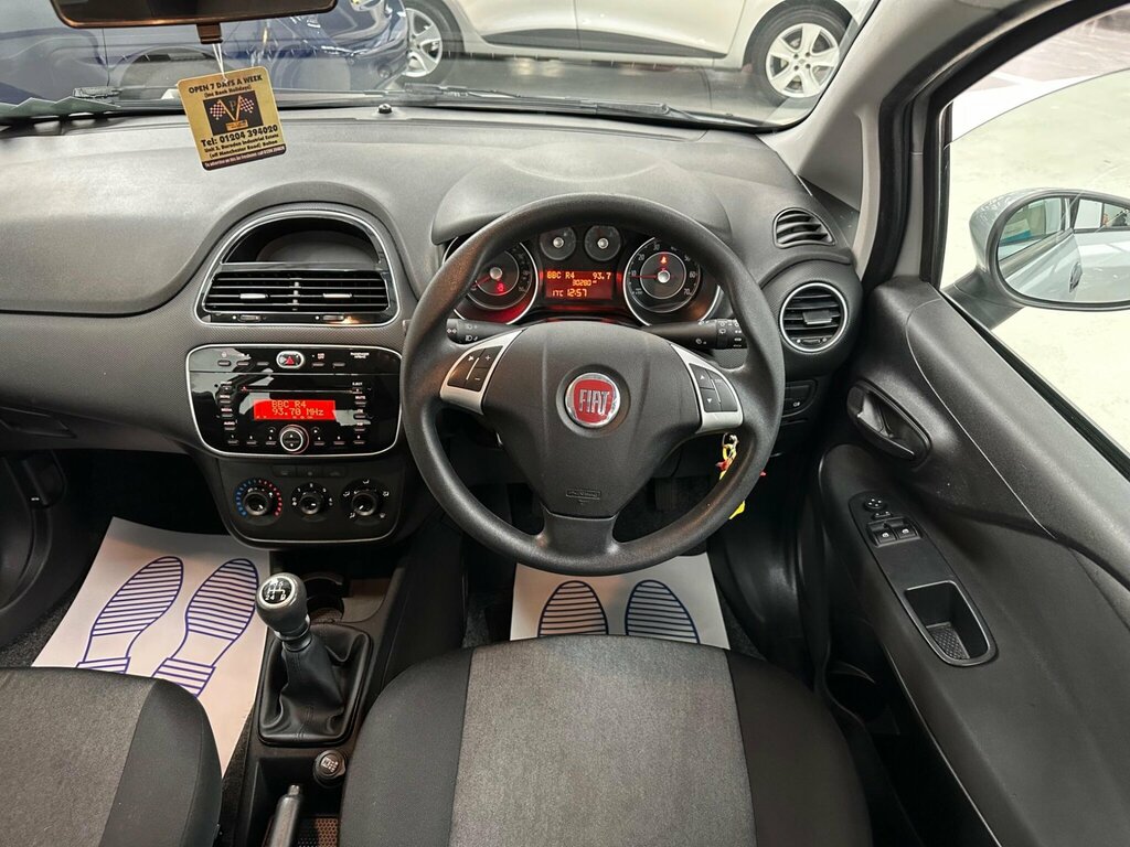 Fiat Punto Hatchback Grey #31
