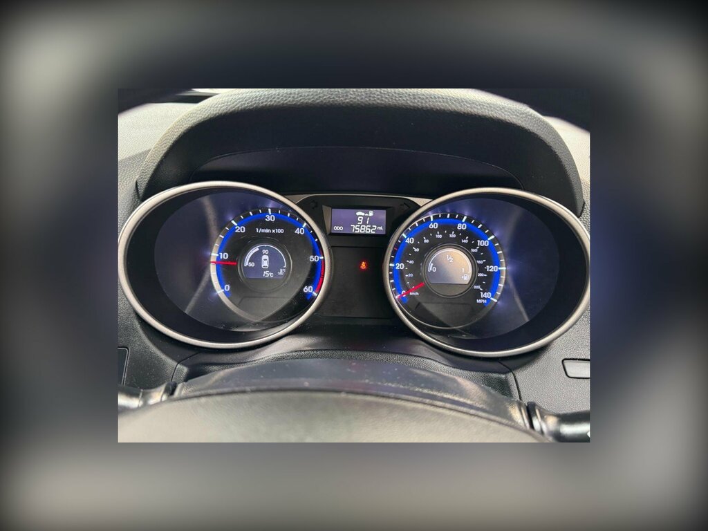 Hyundai Ix35 Estate White #29