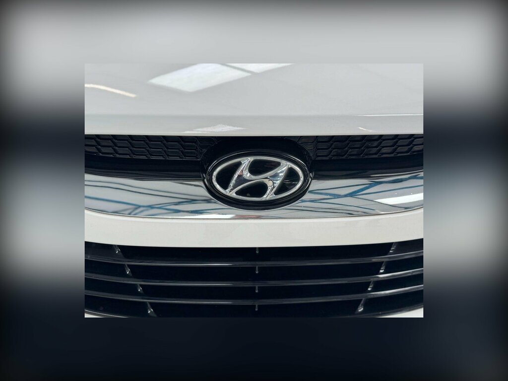 Hyundai Ix35 Estate White #3