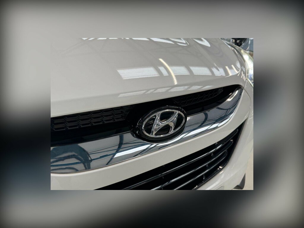 Hyundai Ix35 Estate White #48