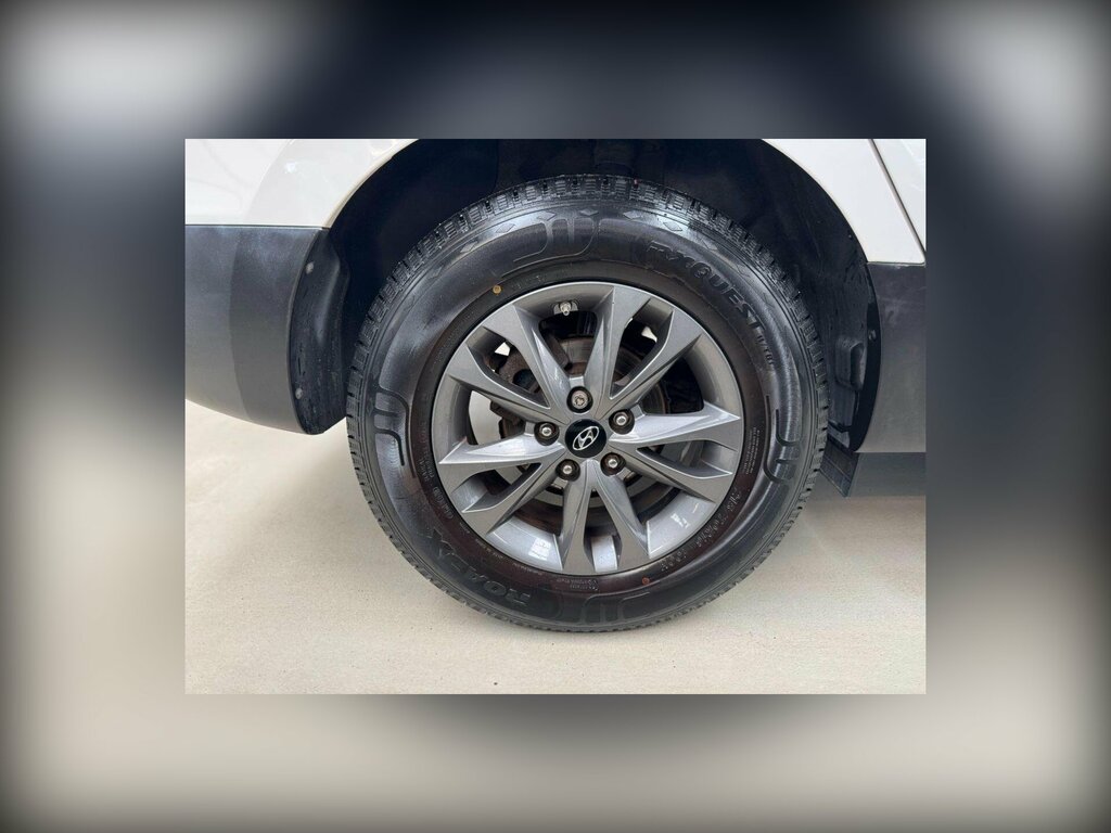Hyundai Ix35 Estate White #58