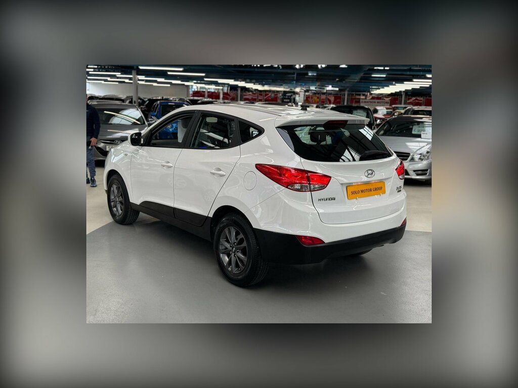 Hyundai Ix35 Estate White #59