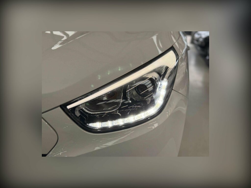 Hyundai Ix35 Estate White #49