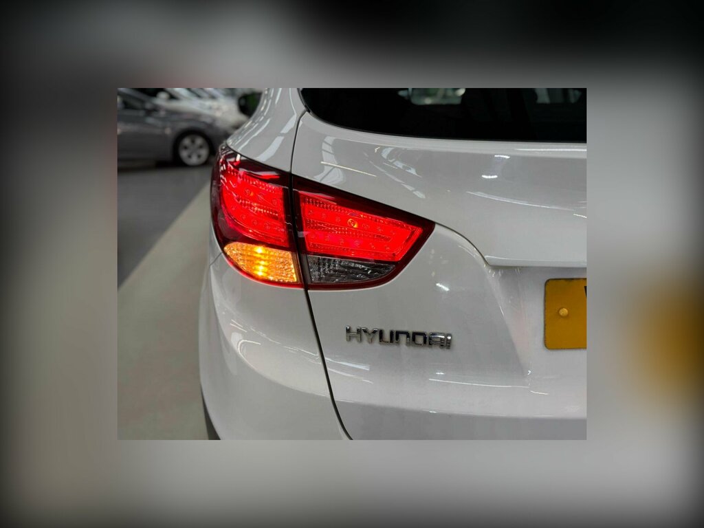 Hyundai Ix35 Estate White #53