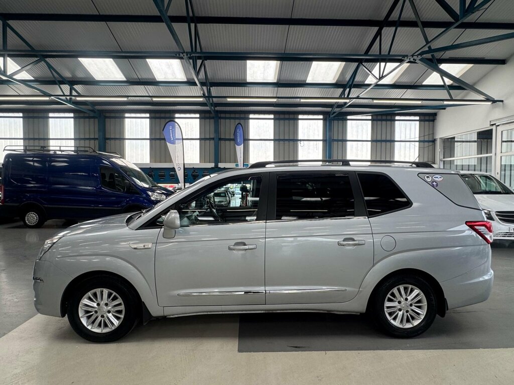 SsangYong Turismo 2.0 E-xdi Es Euro 5 Silver #5