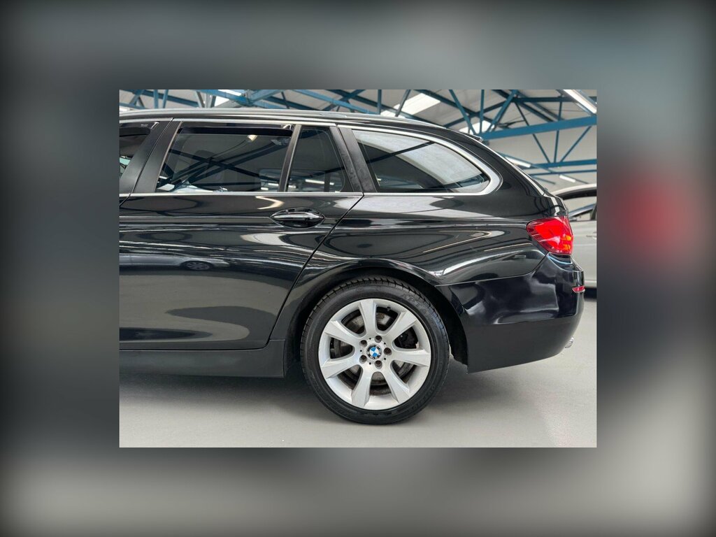 BMW 5 Series 3.0 525D Se Touring Steptronic Euro 5 Black #4