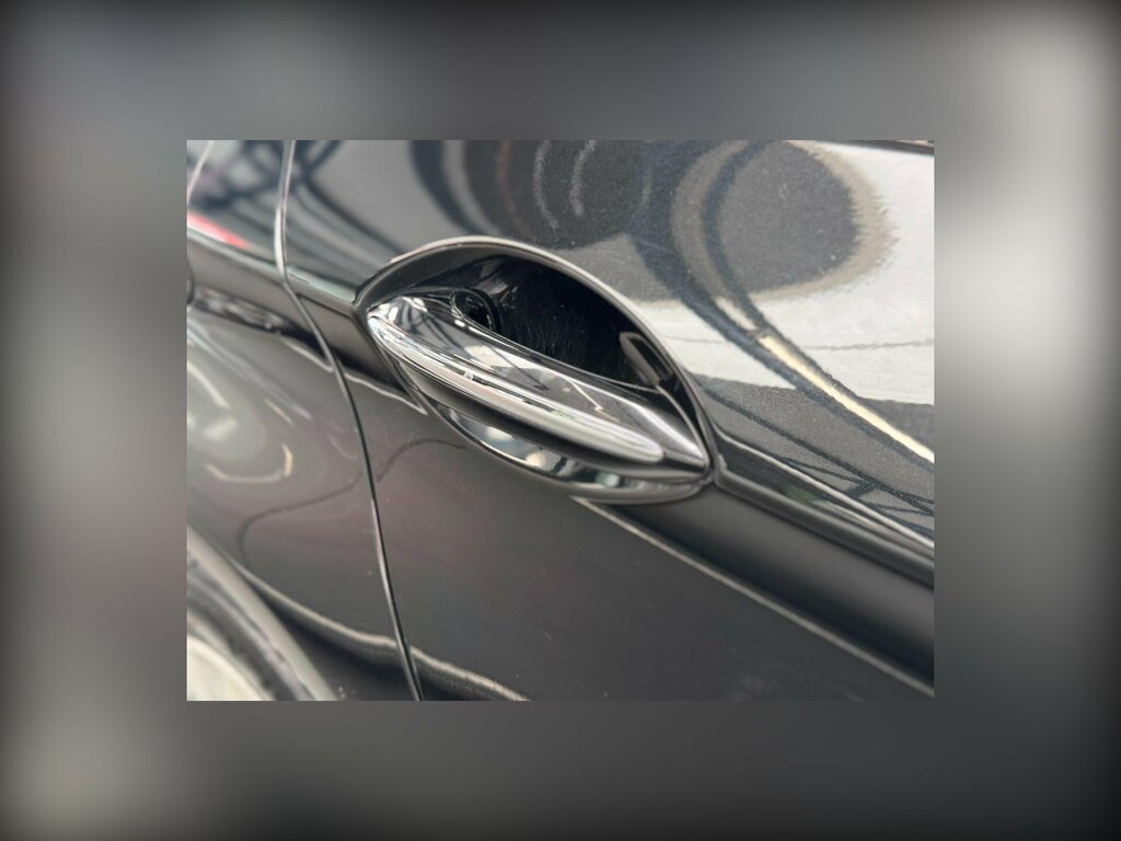 BMW 5 Series 525D Se Black #57