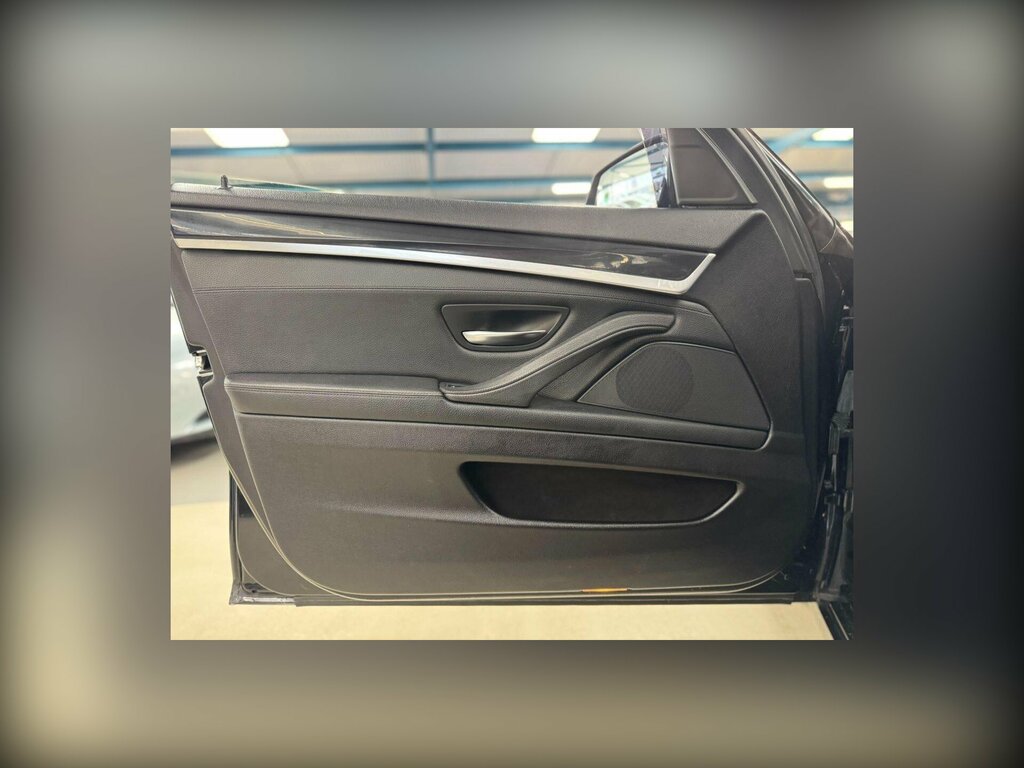 BMW 5 Series 525D Se Black #45