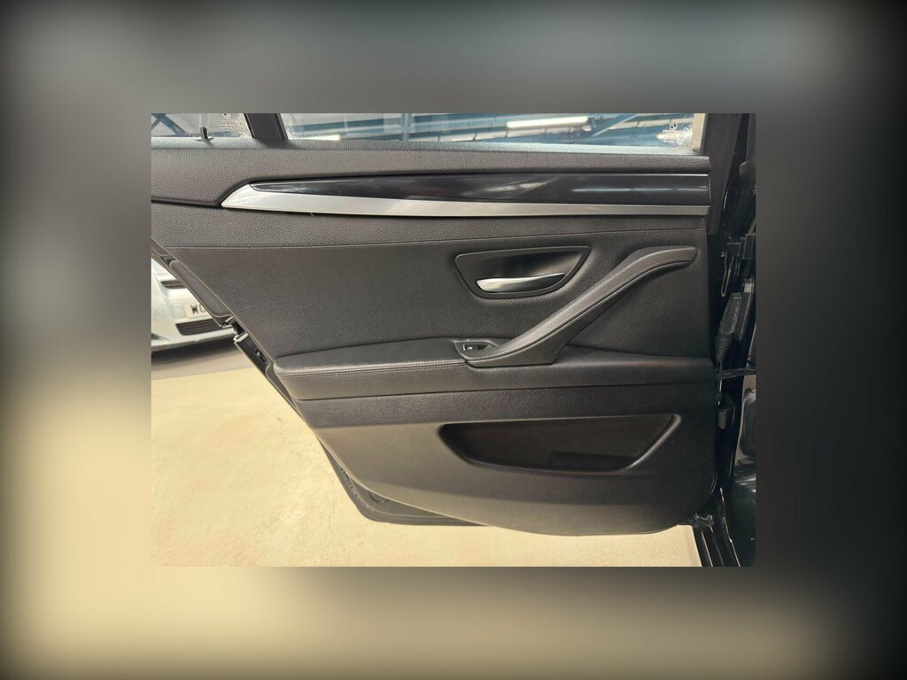 BMW 5 Series 525D Se Black #49