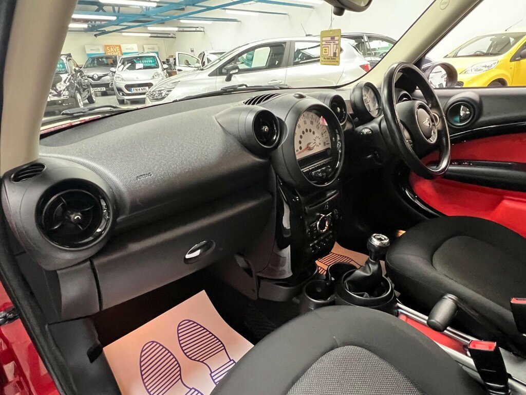 Mini Countryman Suv Red #10