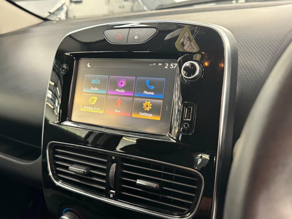 Renault Clio Clio Iconic 25 Nav Tce Grey #30