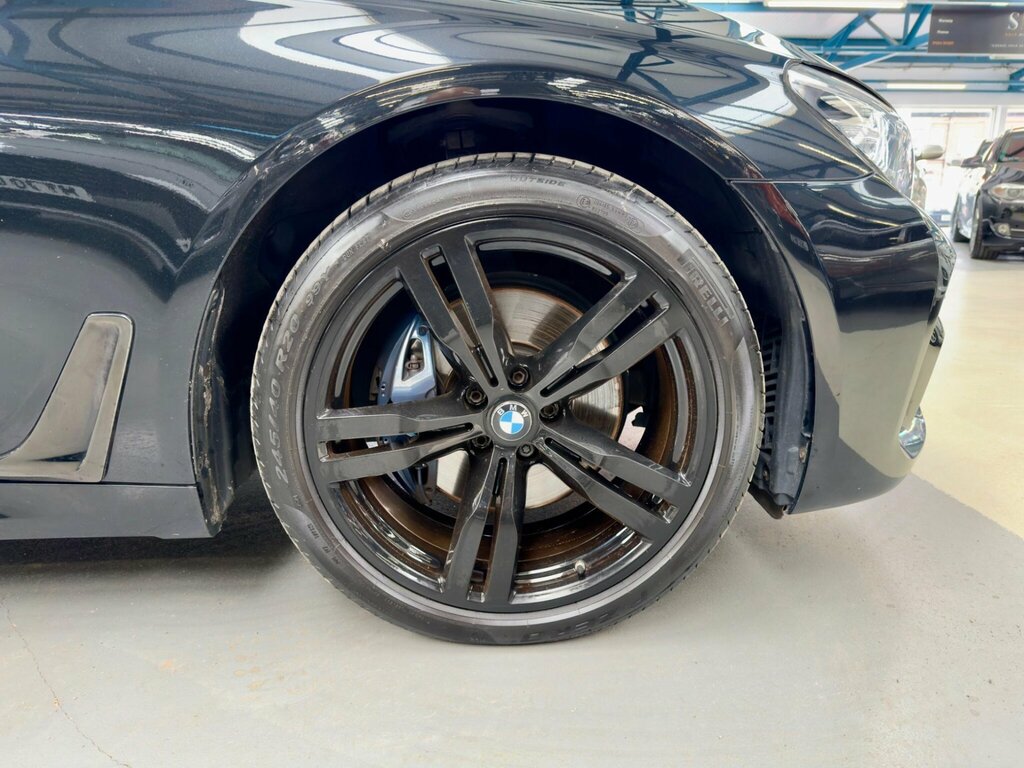 BMW 7 Series 740Li 4-Door Grey #28