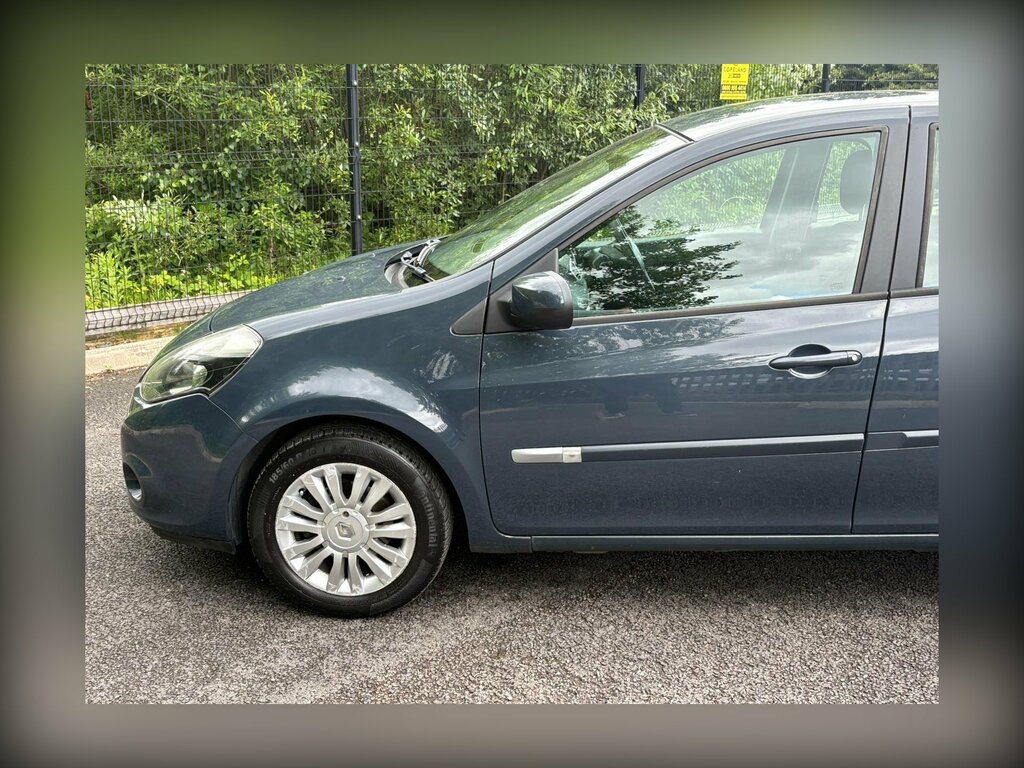 Renault Clio 1.5 Dynamique Tomtom Dci 88 Bhp Beige #15