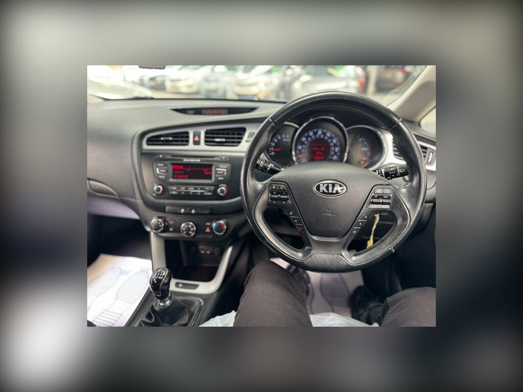 Kia Ceed Hatchback 1.6 Gdi Ecodynamics 3 Euro 5 Ss Silver #15