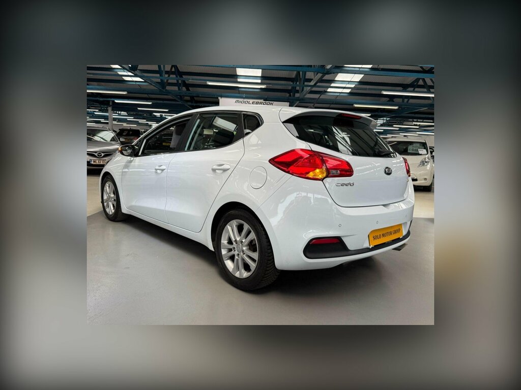 Kia Ceed Hatchback 1.6 Gdi Ecodynamics 3 Euro 5 Ss Silver #58