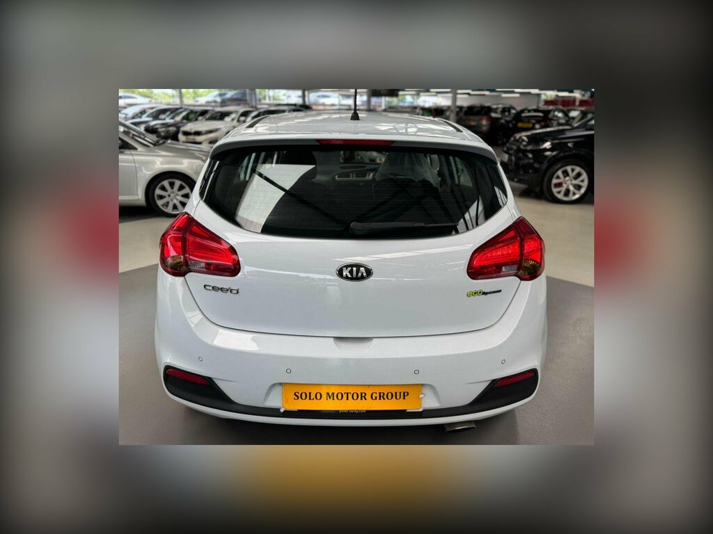 Kia Ceed Hatchback 1.6 Gdi Ecodynamics 3 Euro 5 Ss Silver #7
