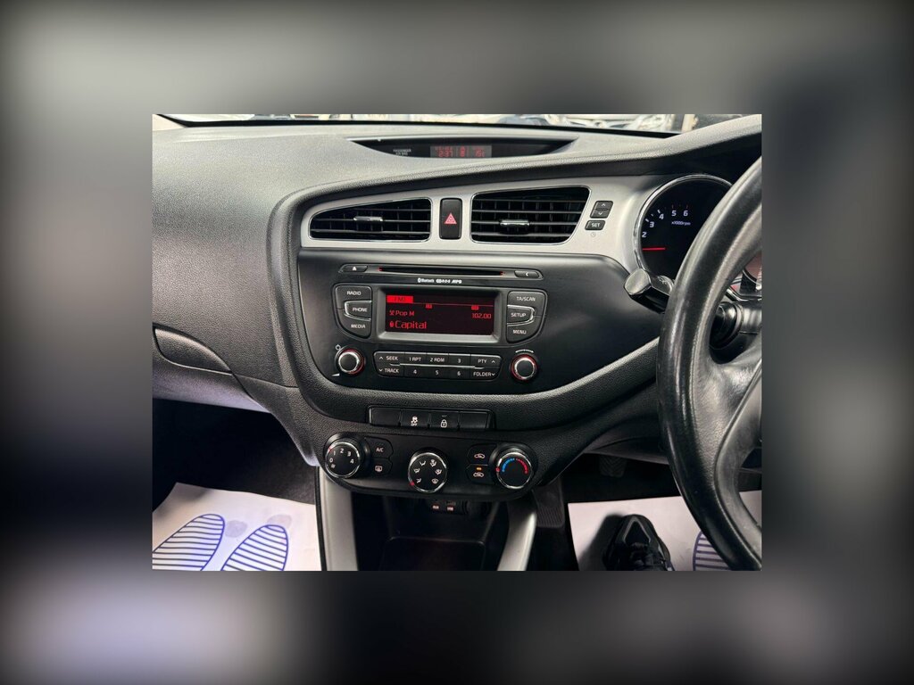 Kia Ceed Hatchback 1.6 Gdi Ecodynamics 3 Euro 5 Ss Silver #17