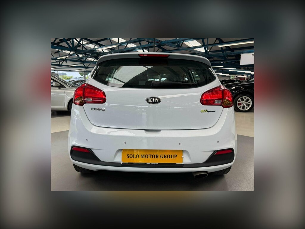 Kia Ceed Hatchback 1.6 Gdi Ecodynamics 3 Euro 5 Ss Silver #8