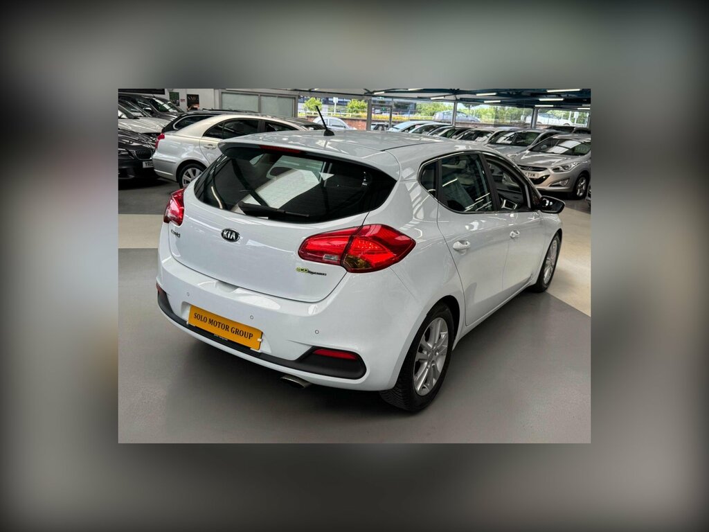 Kia Ceed Hatchback 1.6 Gdi Ecodynamics 3 Euro 5 Ss Silver #9