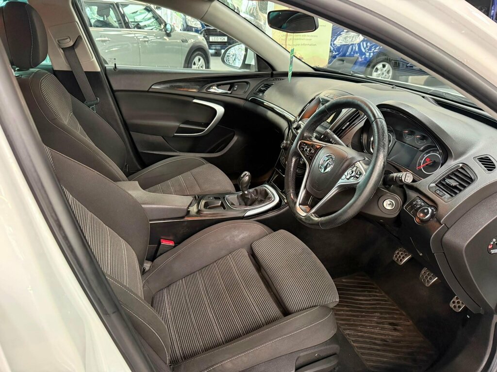 Vauxhall Insignia Estate Blue #9