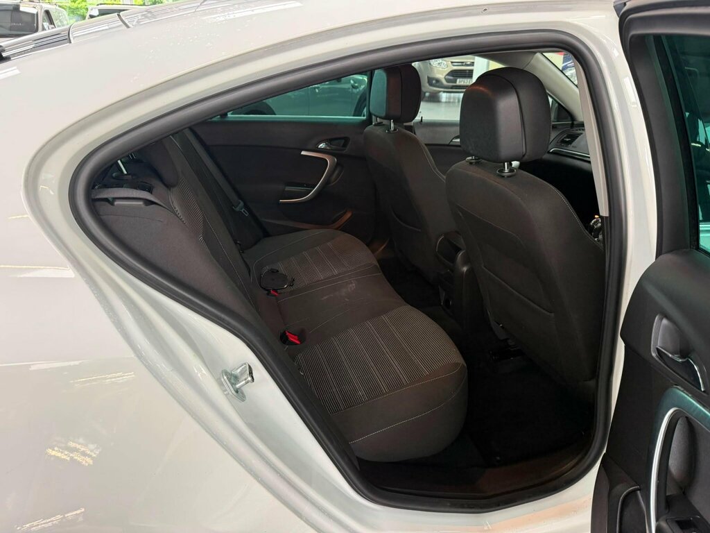 Vauxhall Insignia Estate Blue #11
