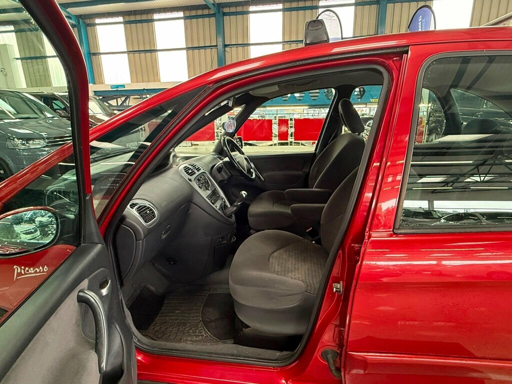 Citroen Xsara Picasso 1.6I 16V Desire Silver #17