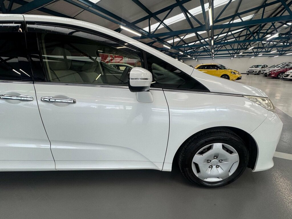 Honda Odyssey 2.4 Executive - Every Extra Very Low Mls  #14