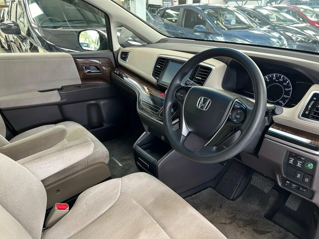 Honda Odyssey 2.4 Executive - Every Extra Very Low Mls  #22
