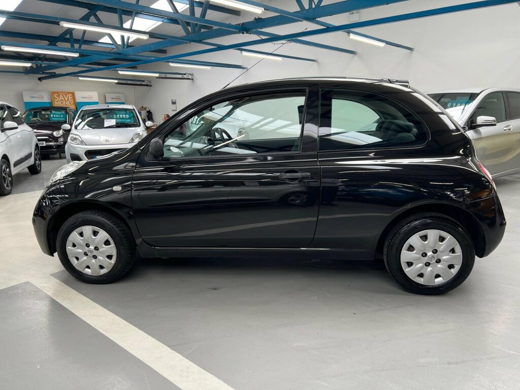 Nissan Micra 1.2 16V S Black #3