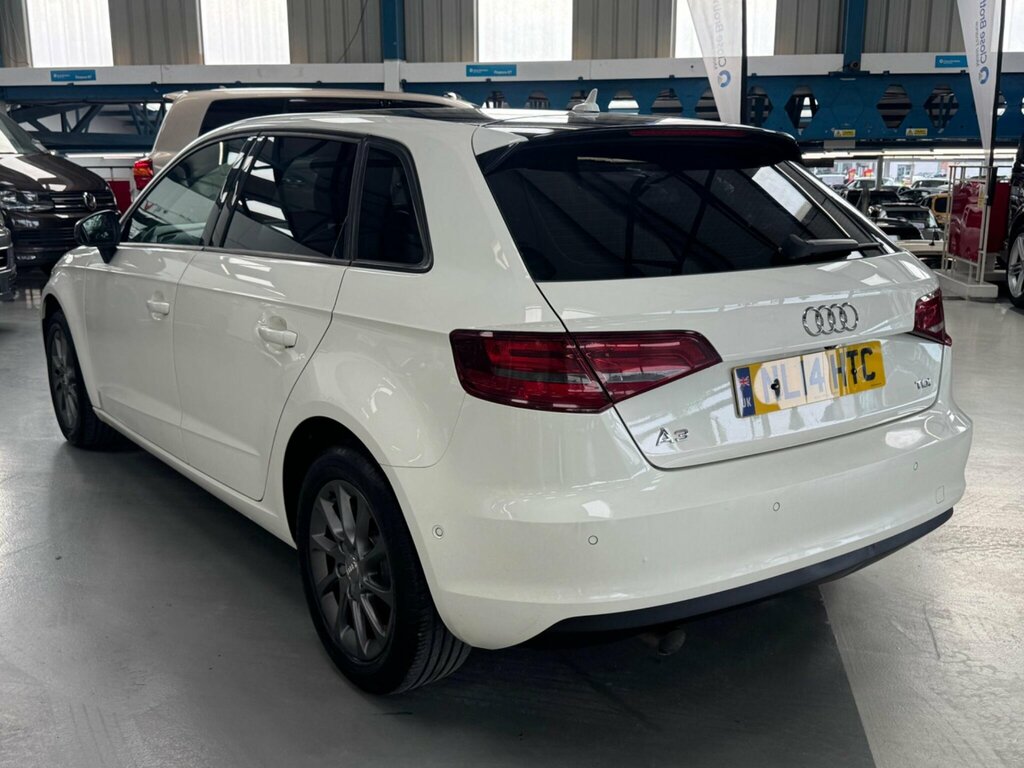 Audi A3 1.6 Tdi Se Sportback S Tronic Euro 5 Ss White #4